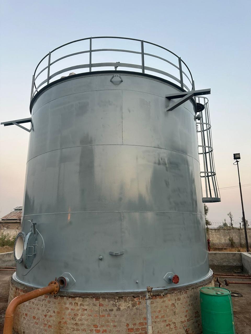 Wash Tank #06 storage tank